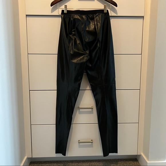 Marc Cain designer leather leggings - Picture 10 of 11